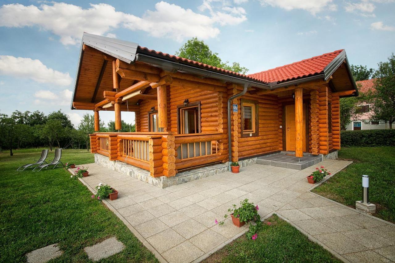 Country Lodge Vukovic 拉科维察 外观 照片